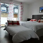 Bed & Breakfast Gaestehaus Am Hochsimmer Ettringen (Rhineland-Palatinate)