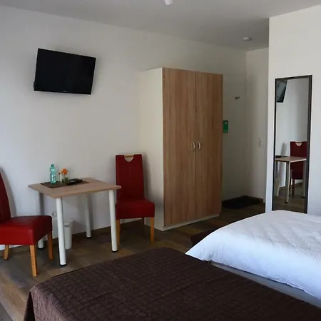 Gaestehaus Am Hochsimmer B&B Ettringen (Rhineland-Palatinate)