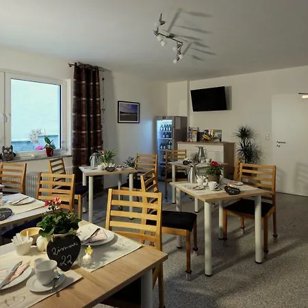 Gaestehaus Am Hochsimmer Bed & Breakfast Ettringen (Rhineland-Palatinate)