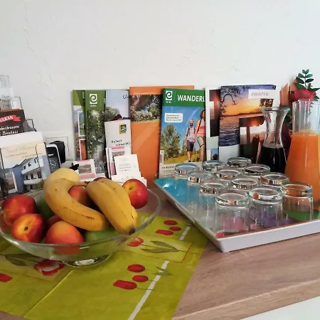Gaestehaus Am Hochsimmer Bed & Breakfast Ettringen (Rhineland-Palatinate)