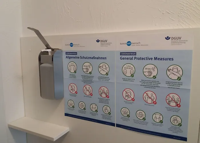 Nocleg ze śniadaniem Gaestehaus Am Hochsimmer Ettringen (Rhineland-Palatinate)